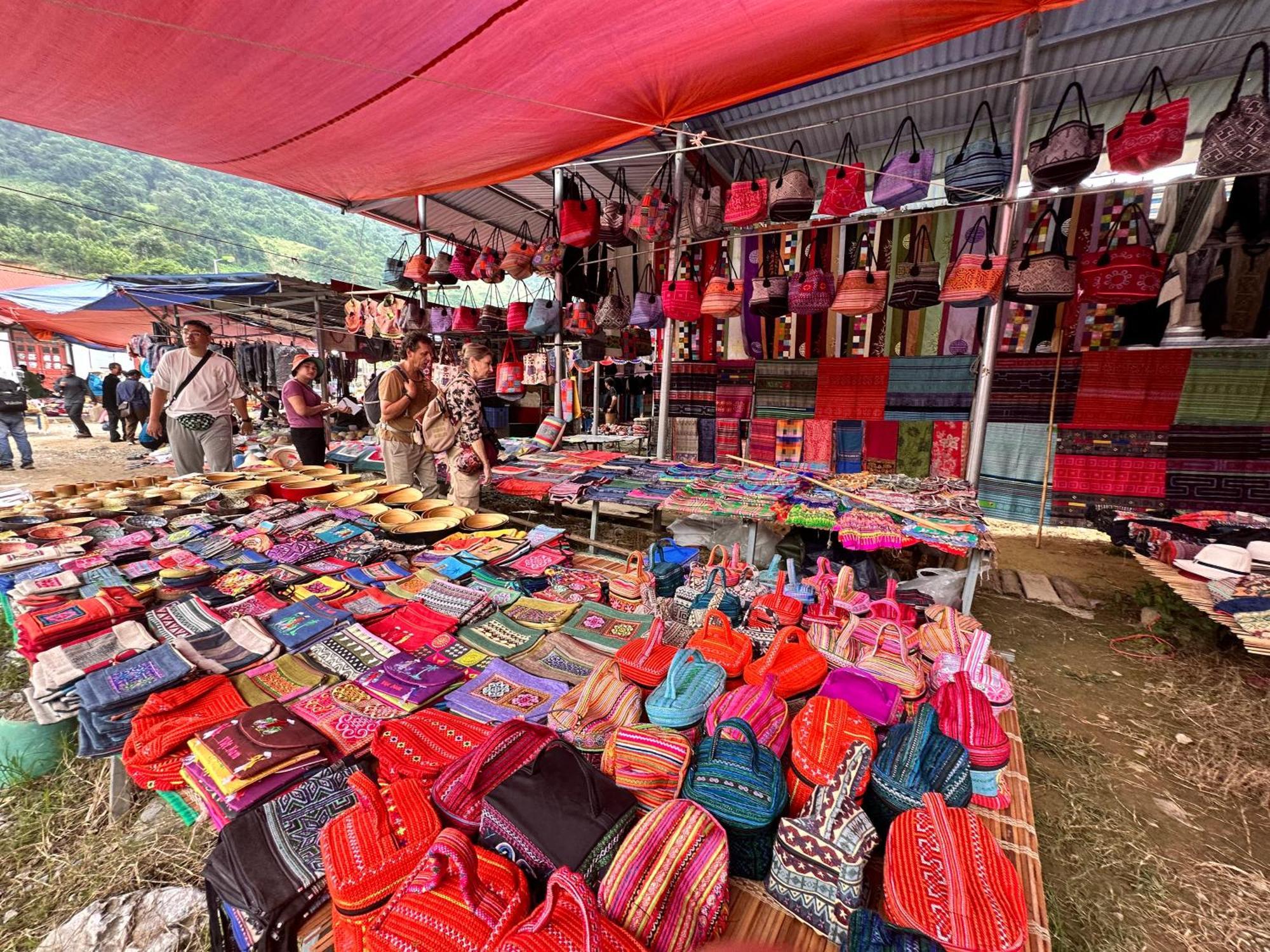 Bac Ha Lodge Retreat Eksteriør bilde